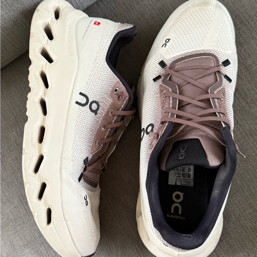 On Women’s Cloudtilt shoes
